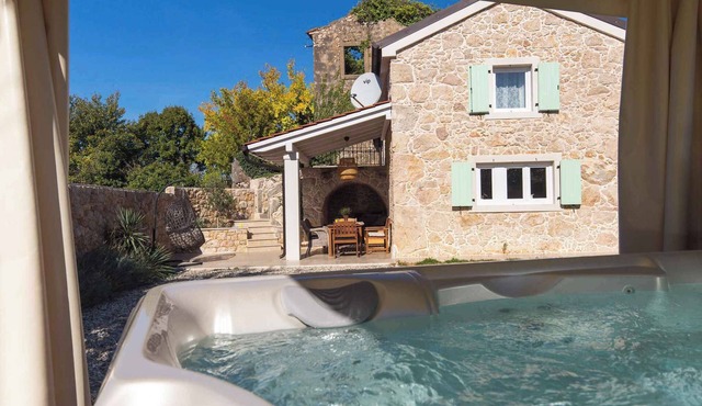 Holiday home with terrace and barbecue