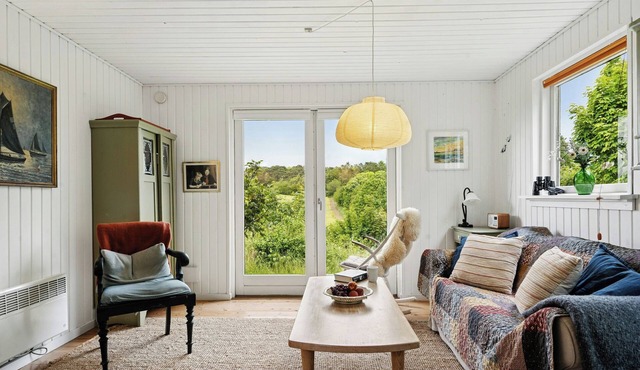 Holiday home with view over Mols hills