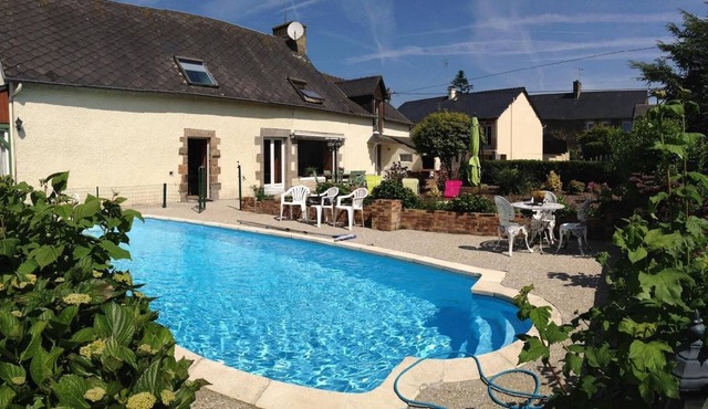 Holiday house La Croix Avranchin for 1 - 9 persons with 3 bedrooms - Holiday house