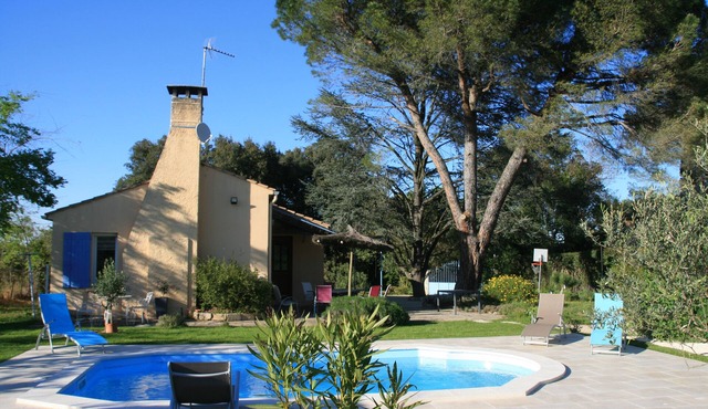 HOLIDAY HOUSE between Pont du Gard- Nimes-Arles-Avignon - Comps (Gard