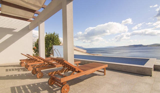 Holiday House Botta With Pool (Seaside Near Split)
