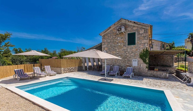 Holiday house EDEN with private pool