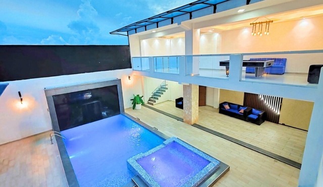 HOLIDAY HOUSE ELPAPI NEW NY 3 MINUTES FROM LAS AMÉRICA LA CALETA AIRPORT