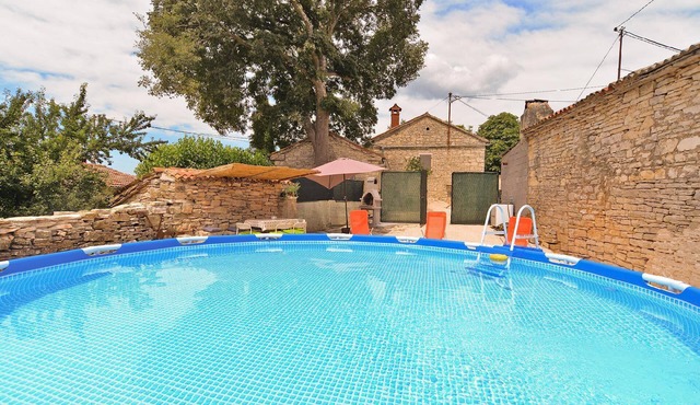 Holiday house for 6 persons approx. 80 qm in Smoljanci, Istria (West coast of Istria)
