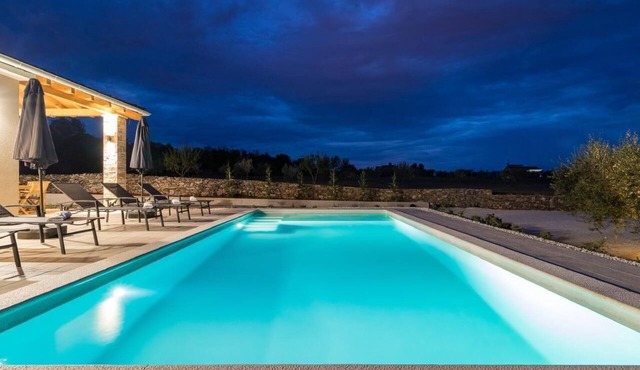 Holiday house Galizana for 1 - 6 persons with 3 bedrooms - Holiday home