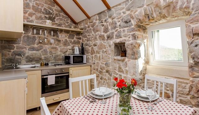 Holiday house Gor - free WiFi - Gata, Riviera Omis, Croatia