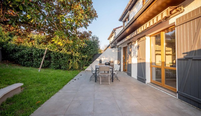 Holiday house Grigny for 1 - 8 persons with 4 bedrooms - Row house