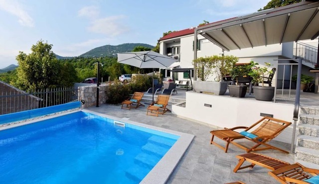 Holiday house Hreljin for 1 - 11 persons with 4 bedrooms - Holiday home