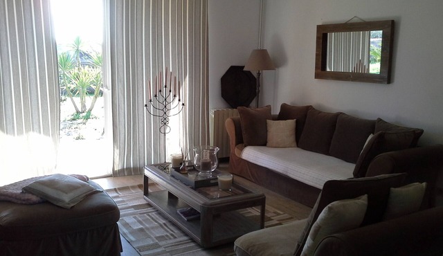 HOLIDAY HOUSE IDEALLY LOCATED