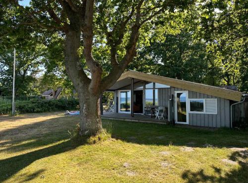 Holiday House In 1St Row To Nice Beach