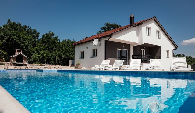 Holiday House Jelena - With pool and playground