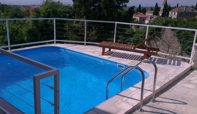 Holiday house Lozisca for 2 - 6 persons - Twin house