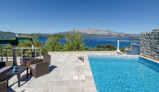 Holiday house Lumbarda for 6 - 7 persons with 3 bedrooms - Holiday home