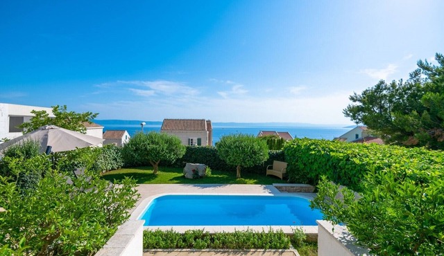 Holiday house Luna in Makarska with private pool
