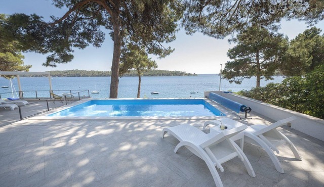 Holiday house Mali Lošinj for 1 - 6 persons with 3 bedrooms - Holiday house