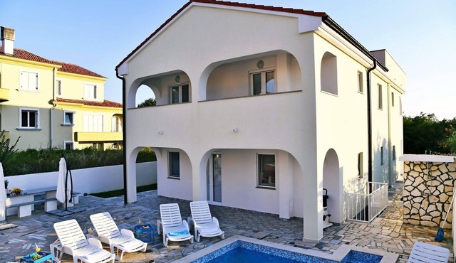 Holiday house Malinska for 1 - 14 persons with 6 bedrooms - Holiday home
