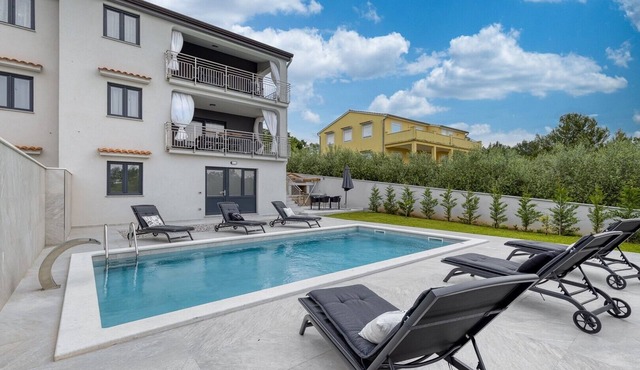 Holiday House Mladen with Private Pool