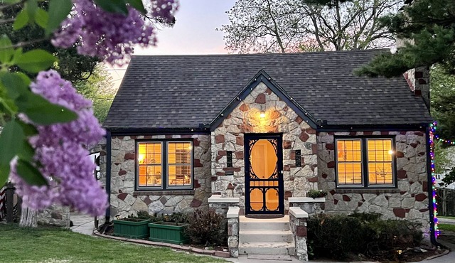 Holiday house near the town and airport