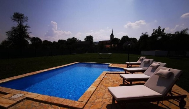 Holiday house Otocac for 2 - 6 persons with 3 bedrooms - Holiday house