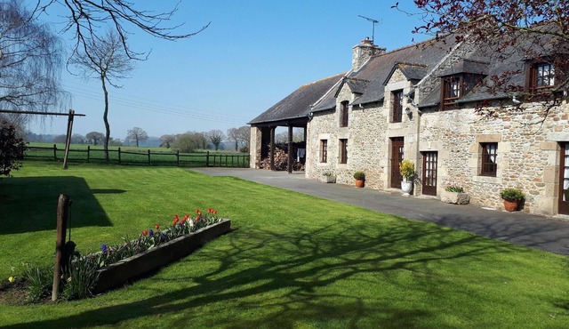 Holiday house Plancoët for 4 - 8 persons with 5 bedrooms - Row house