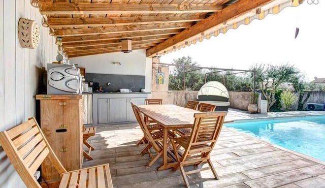 Holiday house Roquemaure for 1 - 6 persons with 3 bedrooms - Holiday house