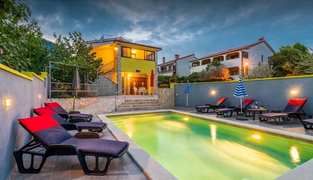 Holiday house Sunce with pool