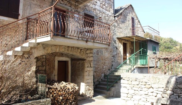Holiday house Tončica - quiet place: - Dol (Brac), Island Brac, Croatia