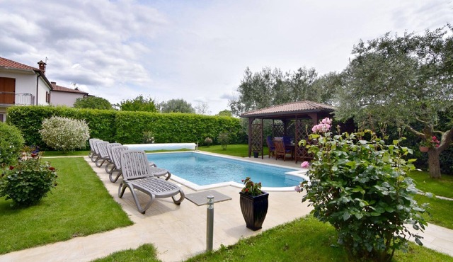 Holiday house Umag for 1 - 8 persons with 3 bedrooms - Holiday home