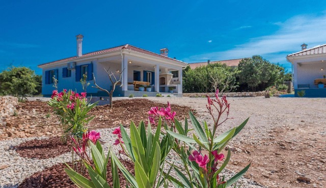 Holiday house Veli Rat for 1 - 5 persons with 2 bedrooms - Holiday house