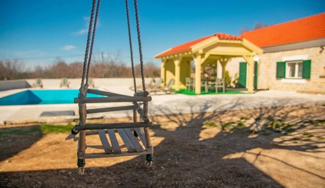Holiday house Villa Karaga - with private pool: - Ljubotic, Riviera Sibenik, Croatia