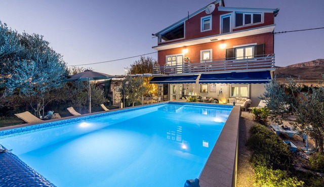 Holiday house with a swimming pool Opuzen, Neretva Delta - Ušće Neretve (K-8818)