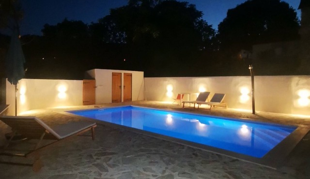 Holiday house with a swimming pool Vrbanj, Hvar (K-11040)