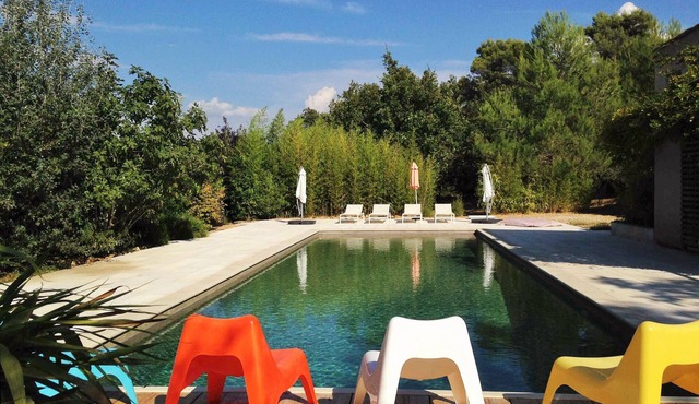 Holiday house with pool, in the heart of Luberon