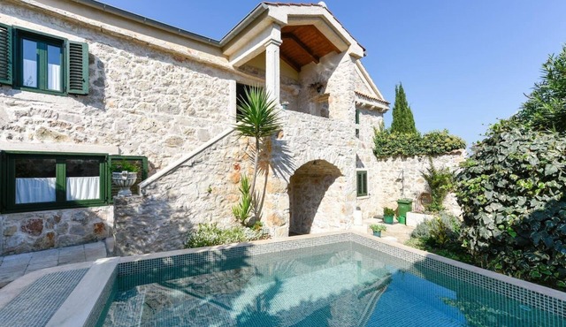 Holiday house Zdrelac for 1 - 10 persons with 4 bedrooms - Holiday house