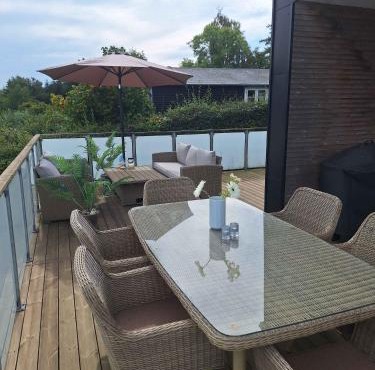 Holiday Idyll With Nature And City Nearby