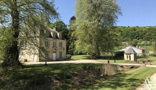 Holiday in a property in a valley. Heated pool