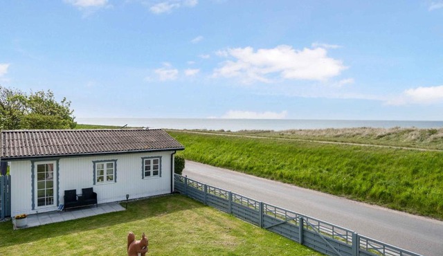 Holiday In The First Row To The Water