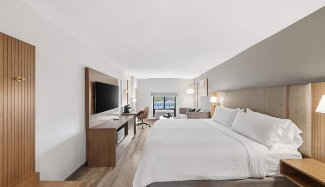 Holiday Inn Atlanta-Northlake by IHG