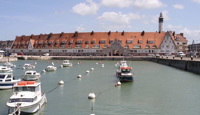 Holiday Inn Calais by IHG