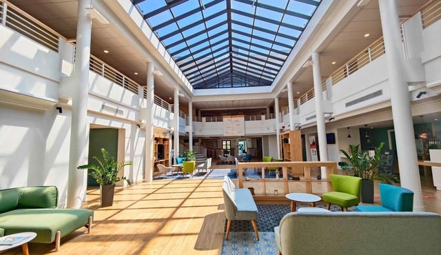 Holiday Inn Calais-Coquelles by IHG