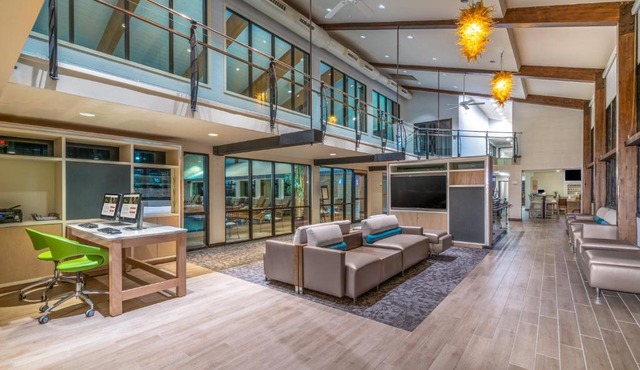 Holiday Inn Cape Cod - Hyannis by IHG