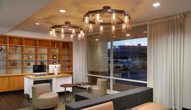 Holiday Inn Clark - Newark by IHG