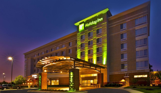Holiday Inn Detroit Metro Airport by IHG