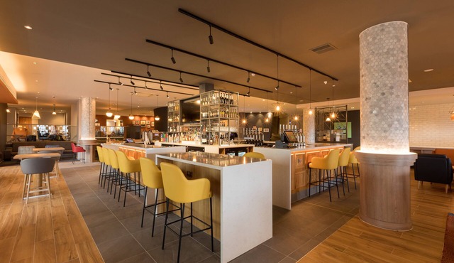 Holiday Inn Edinburgh by IHG