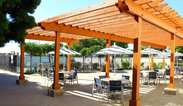 Holiday Inn Express & Suites Napa American Canyon by IHG