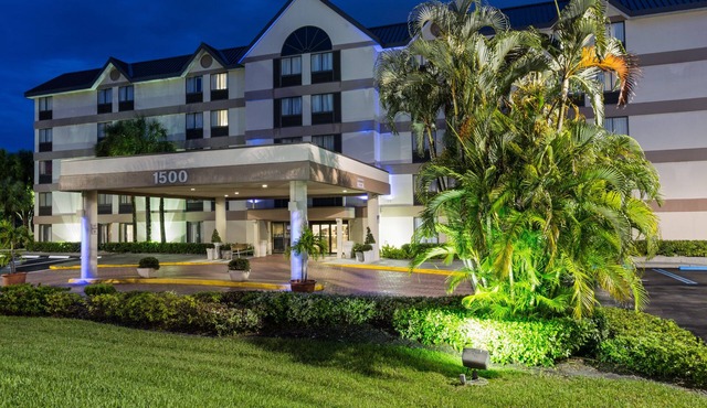 Holiday Inn Express & Suites Ft. Lauderdale N - Exec Airport by IHG