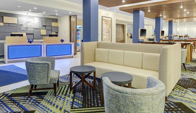 Holiday Inn Express and Suites King George- Dahlgren by IHG