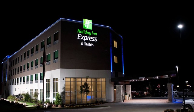 Holiday Inn Express And Suites- Birmingham North-Fultondale by IHG