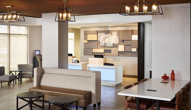 Holiday Inn Express and Suites Brantford by IHG