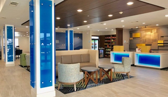 Holiday Inn Express and Suites Longview South I20 by IHG